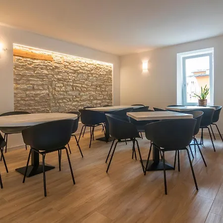 Berna Hotel Erbezzo